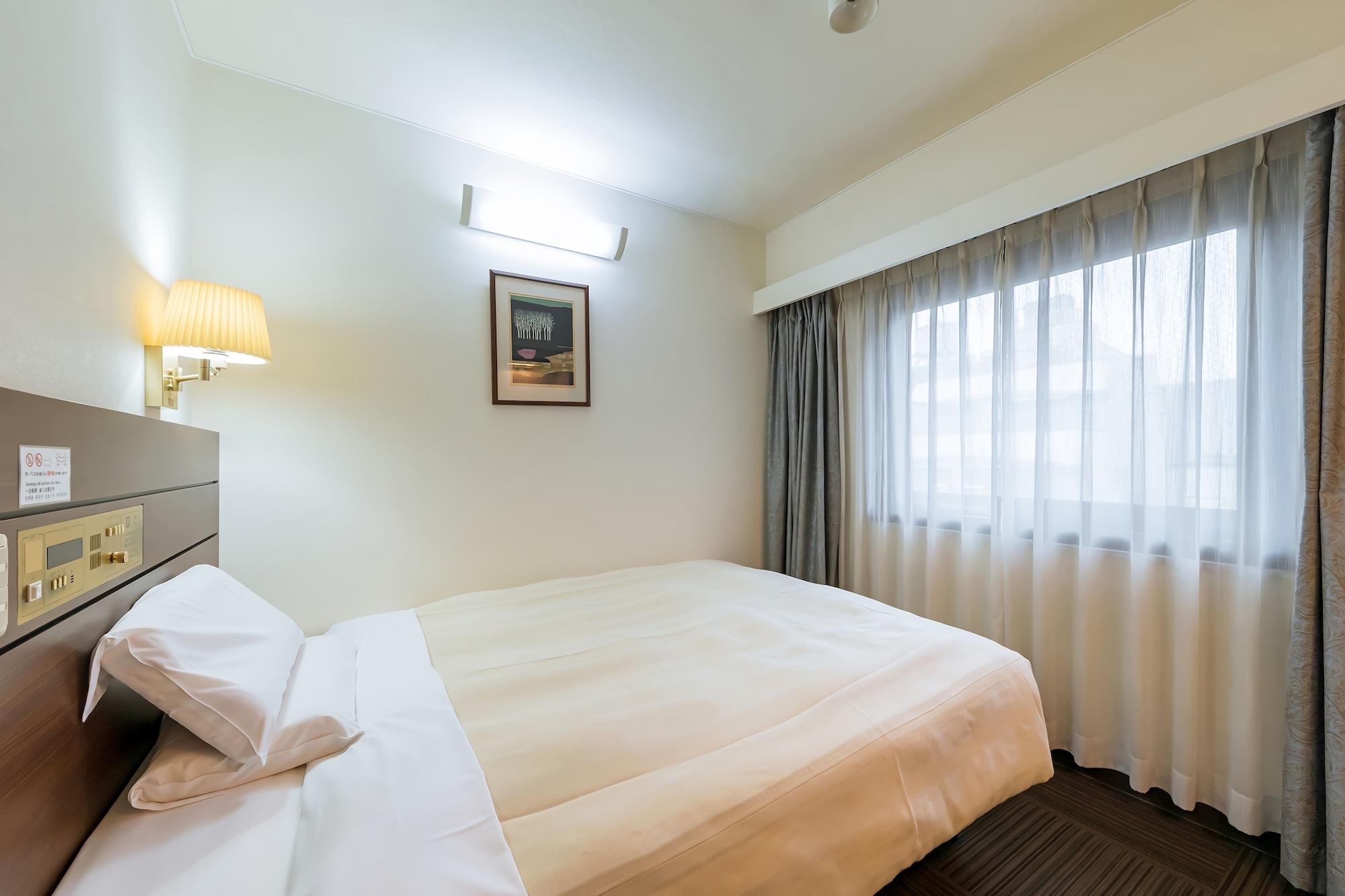 Akasaka Yoko 3* Tokio
